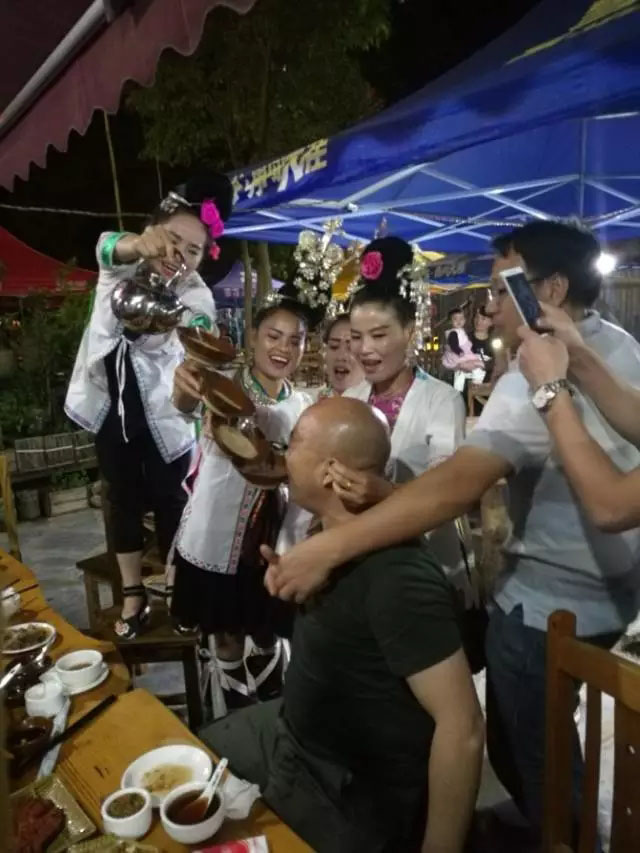 在侗鄉，有一種敬酒叫高山流水